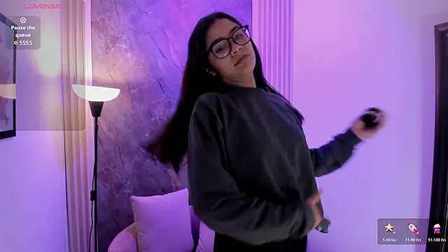 alina sauvage online show from March 27, 11:43 am