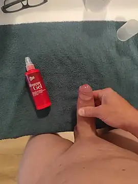 Snapshot of Essie_deLona chatting on June 16, 1:58 pm Essie deLona online show from June 16, 1:58 pm