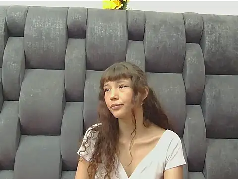 Snapshot of vdulceper2 chatting on March 24, 8:14 pm vdulceper2 online show from March 24, 8:14 pm