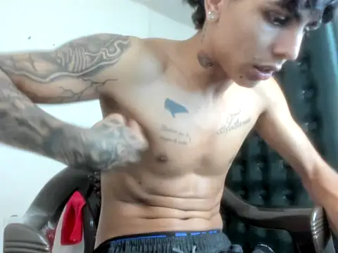 Snapshot of _latinhot_420_ chatting on March 19, 11:53 pm latinhot 420 online show from March 19, 11:53 pm