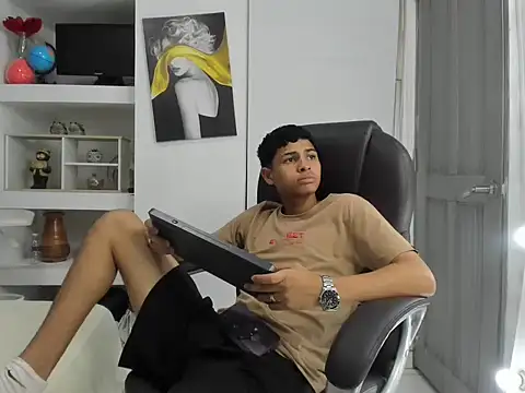 Nico Viper  online show from March 28, 7:46 pm