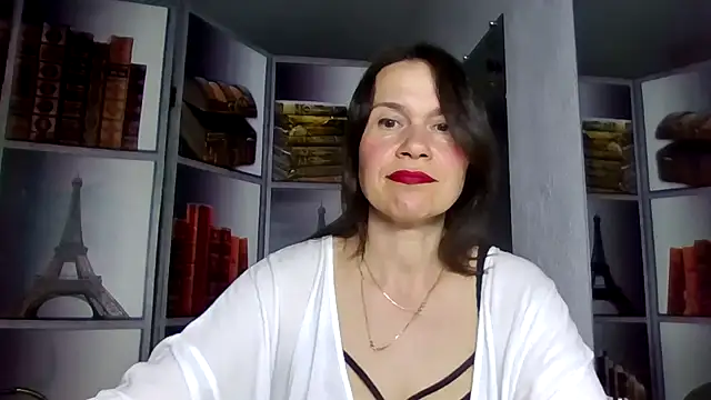 Snapshot of Selena_Moo chatting on March 31, 8:09 pm Selena Moo online show from March 31, 8:09 pm