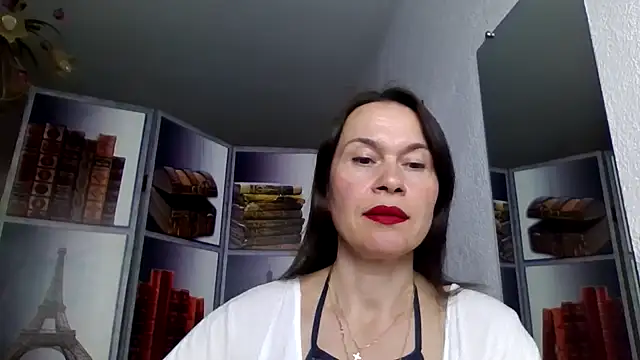 Snapshot of Selena_Moo chatting on April 5, 8:11 am Selena Moo online show from April 5, 8:11 am