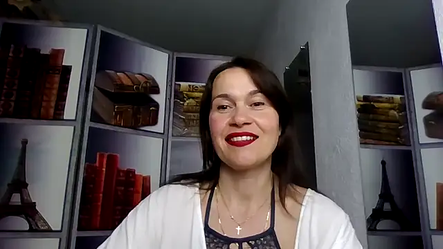 Snapshot of Selena_Moo chatting on April 9, 2:11 pm Selena Moo online show from April 9, 2:11 pm