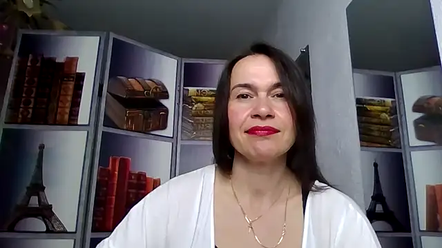 Snapshot of Selena_Moo chatting on April 18, 10:30 am Selena Moo online show from April 18, 10:30 am