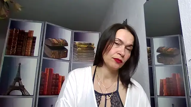Snapshot of Selena_Moo chatting on April 19, 11:53 am Selena Moo online show from April 19, 11:53 am