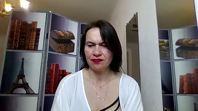 Snapshot of Selena_Moo chatting on April 23, 12:29 pm Selena Moo online show from April 23, 12:29 pm