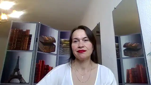 Snapshot of Selena_Moo chatting on April 24, 9:34 am Selena Moo online show from April 24, 9:34 am