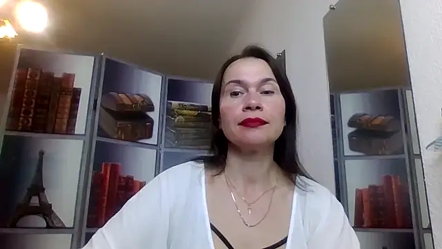 Snapshot of Selena_Moo chatting on April 25, 8:39 am Selena Moo online show from April 25, 8:39 am