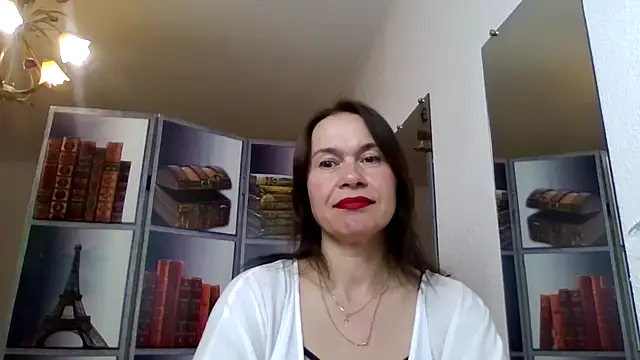 Snapshot of Selena_Moo chatting on April 30, 8:09 am Selena Moo online show from April 30, 8:09 am