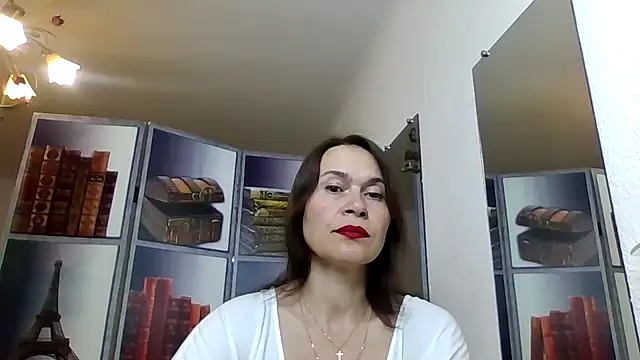 Snapshot of Selena_Moo chatting on May 10, 12:54 pm Selena Moo online show from May 10, 12:54 pm