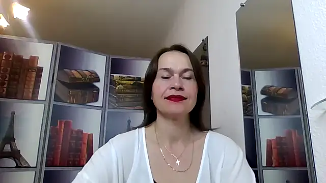 Snapshot of Selena_Moo chatting on May 17, 3:08 pm Selena Moo online show from May 17, 3:08 pm