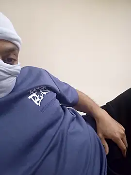 trkk9715 online show from March 27, 7:24 pm