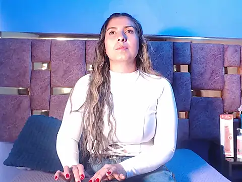 Snapshot of HELLEN_MARK chatting on March 26, 11:38 am HELLEN MARK online show from March 26, 11:38 am