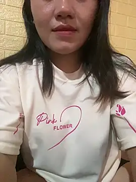 Annaxyz online show from March 27, 4:18 am