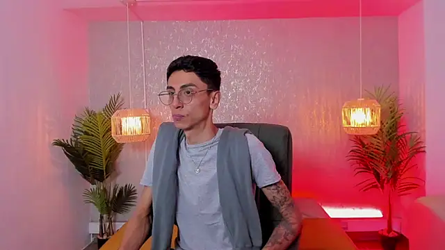 Gio carangi online show from March 27, 2:50 am