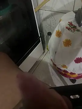 Snapshot of Lc23456 chatting on March 23, 4:27 am Lc23456 online show from March 23, 4:27 am