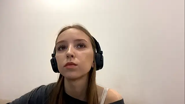 Snapshot of TanjaBrounson chatting on March 24, 3:28 pm TanjaBrounson online show from March 24, 3:28 pm