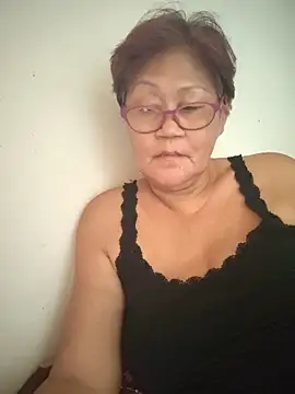 Sunflower1956 online show from June 18, 7:52 am
