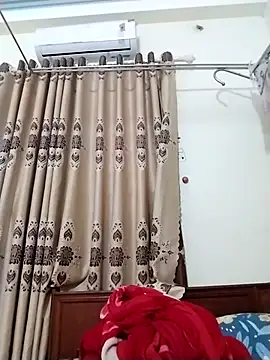 Snapshot of Moubie1 chatting on March 21, 4:28 am Moubie1 online show from March 21, 4:28 am