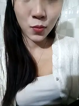 Snapshot of Personality-girl- chatting on March 27, 1:55 am Personality-girl- online show from March 27, 1:55 am