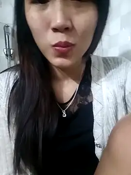 Snapshot of Personality-girl- chatting on March 28, 1:38 am Personality-girl- online show from March 28, 1:38 am