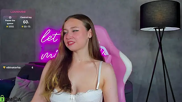 Vanessa Williamsonn online show from July 15, 5:29 pm