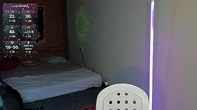 Snapshot of Elly__Green chatting on March 24, 2:16 am Elly Green online show from March 24, 2:16 am