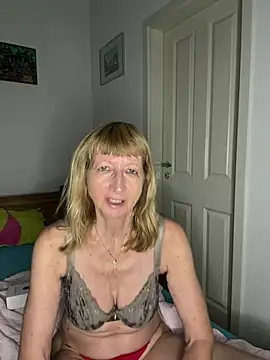 MatureKim online show from May 24, 7:41 pm