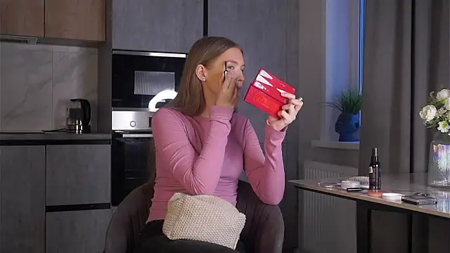 Snapshot of BarbMontilla chatting on March 27, 11:54 am BarbMontilla online show from March 27, 11:54 am