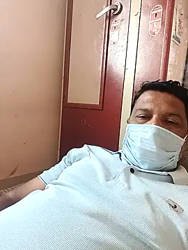 Snapshot of Daddyfuck_41 chatting on March 27, 8:59 am Daddyfuck 41 online show from March 27, 8:59 am