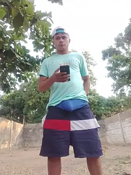 Snapshot of HOTRAINYGOLDEN chatting on March 24, 11:26 am HOTRAINYGOLDEN online show from March 24, 11:26 am