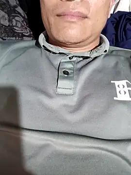 Snapshot of Sutinh85 chatting on March 24, 1:49 pm Sutinh85 online show from March 24, 1:49 pm