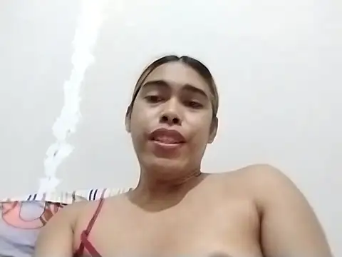 Snapshot of goddessriri01 chatting on July 28, 4:39 pm goddessriri01 online show from July 28, 4:39 pm
