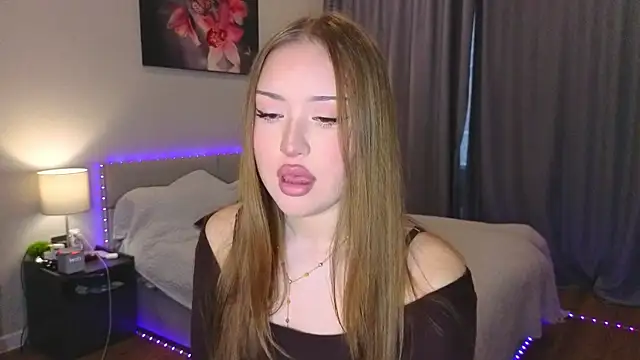 RondaRose  online show from March 26, 2:44 pm