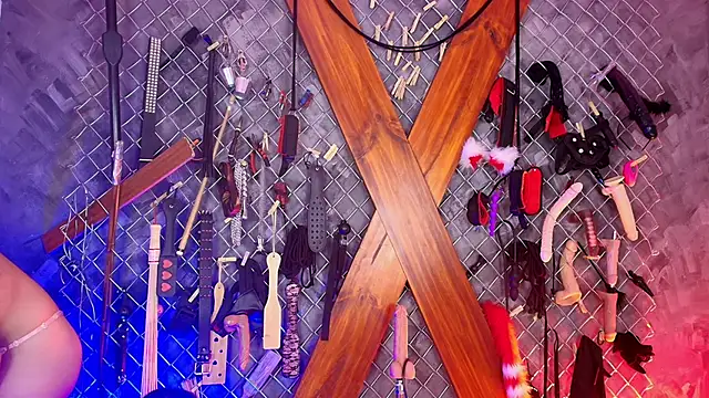 Snapshot of Mistress_lexi_bdsm chatting on June 15, 7:16 pm Mistress lexi bdsm online show from June 15, 7:16 pm