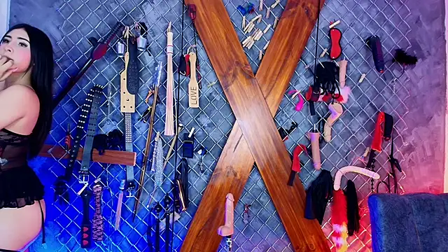 Snapshot of Mistress_lexi_bdsm chatting on July 1, 7:13 pm Mistress lexi bdsm online show from July 1, 7:13 pm