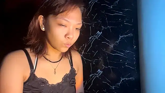 urhottie lottie online show from March 26, 2:33 pm