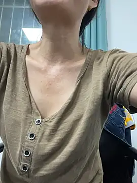 lilysister66 online show from July 30, 12:59 pm