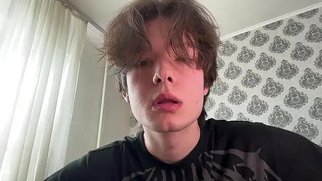 Snapshot of tomasdickpick chatting on March 24, 8:19 am tomasdickpick online show from March 24, 8:19 am