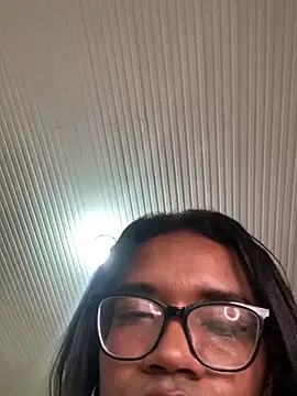 Snapshot of bri_horny chatting on March 28, 2:44 am bri horny online show from March 28, 2:44 am