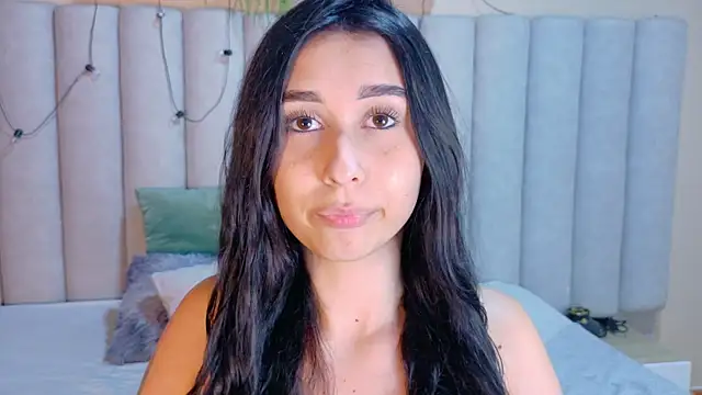 StarrMoon   online show from June 9, 2:56 am
