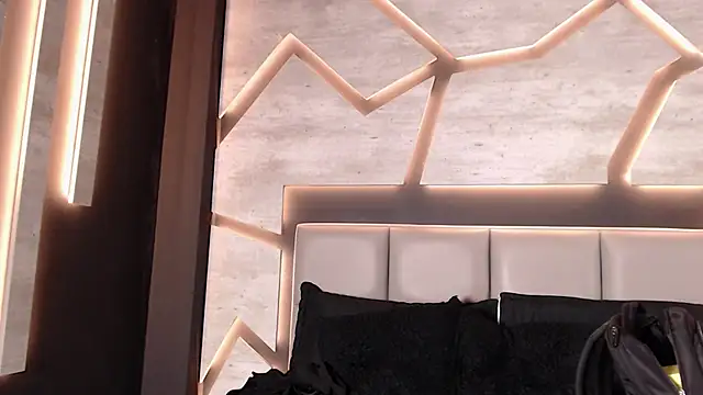 Snapshot of YourFeetFantasy chatting on March 24, 9:09 pm YourFeetFantasy online show from March 24, 9:09 pm