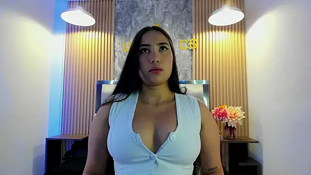Sulay Kim online show from June 1, 7:04 pm