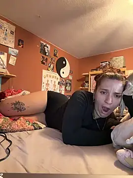 georginamoor online show from March 27, 5:56 pm