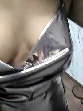 Snapshot of ALIZA_FENDY chatting on March 25, 9:32 pm ALIZA FENDY online show from March 25, 9:32 pm