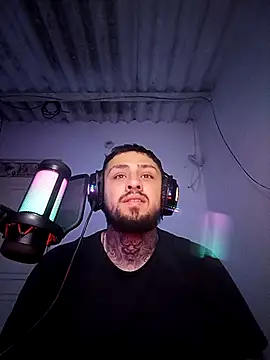 Snapshot of Neanea98 chatting on March 29, 6:35 am Neanea98 online show from March 29, 6:35 am