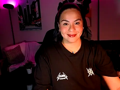 Snapshot of HannaJonns chatting on March 25, 4:40 am HannaJonns online show from March 25, 4:40 am