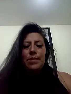 Snapshot of bella_smit1 chatting on March 30, 3:40 am bella smit1 online show from March 30, 3:40 am