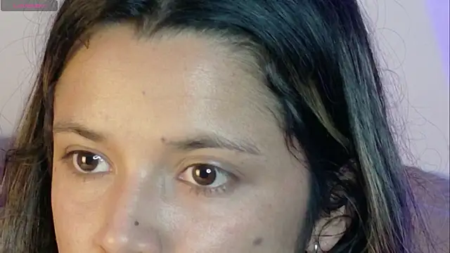 KylieVennet online show from July 30, 4:33 am